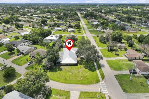 Villa ou maison à vendre à Port St. Lucie, Floride: 3 chambres, 240.06 m2 № 2328877 - photo 17