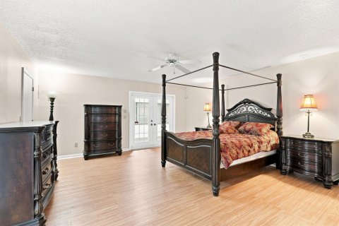 Villa ou maison à vendre à Port St. Lucie, Floride: 3 chambres, 240.06 m2 № 2328877 - photo 9