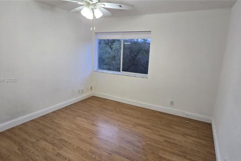 Copropriété à louer à Plantation, Floride: 2 chambres, 89.65 m2 № 1806029 - photo 9