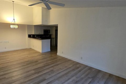 Copropriété à louer à Plantation, Floride: 2 chambres, 89.65 m2 № 1806029 - photo 3