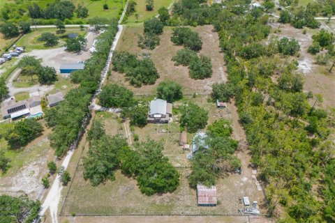House in Myakka City, Florida 6 bedrooms, 306.95 sq.m. № 1785028 - photo 1