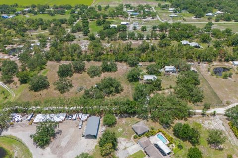 House in Myakka City, Florida 6 bedrooms, 306.95 sq.m. № 1785028 - photo 28