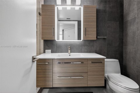 Купить кондоминиум в Майами-Бич, Флорида 2 спальни, 104.7м2, № 2009994 - фото 19