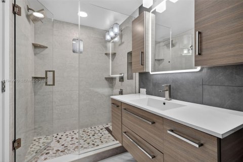 Купить кондоминиум в Майами-Бич, Флорида 2 спальни, 104.7м2, № 2009994 - фото 20