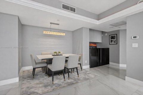 Купить кондоминиум в Майами-Бич, Флорида 2 спальни, 104.7м2, № 2009994 - фото 5