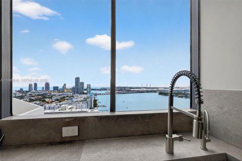 Купить кондоминиум в Майами-Бич, Флорида 2 спальни, 104.7м2, № 2009994 - фото 8