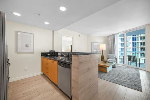 Condo in Fort Lauderdale, Florida, 1 bedroom  № 2422617 - photo 15