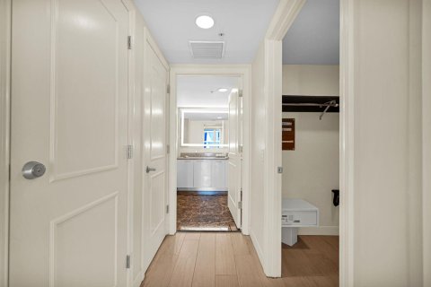 Condo in Fort Lauderdale, Florida, 1 bedroom  № 2422617 - photo 22