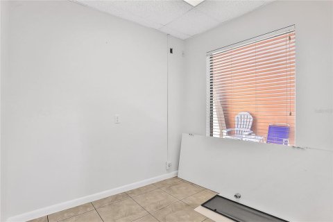Commercial property in Daytona Beach, Florida 303.23 sq.m. № 1554047 - photo 23