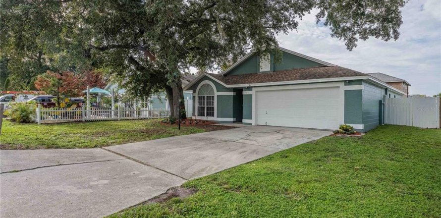House in Bartow, Florida 3 bedrooms, 133.59 sq.m. № 2283699