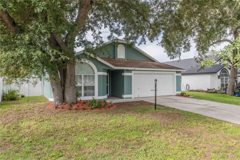 House in Bartow, Florida 3 bedrooms, 133.59 sq.m. № 2283699 - photo 2