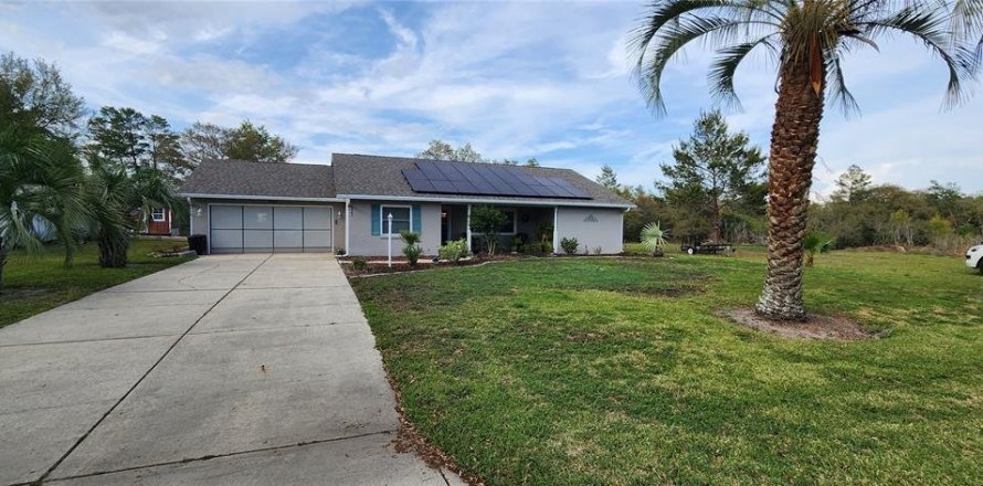 House in Ocala, Florida 2 bedrooms, 159.23 sq.m. № 1613001