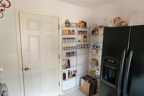House in Ocala, Florida 2 bedrooms, 159.23 sq.m. № 1613001 - photo 24