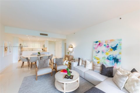 Condominio en Key Biscayne, Florida, 3 dormitorios  № 2012763