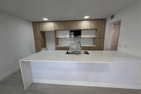 Copropriété à vendre à Saint Petersburg, Floride: 2 chambres, 114.73 m2 № 2233431 - photo 5