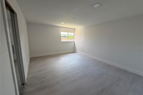 Copropriété à vendre à Saint Petersburg, Floride: 2 chambres, 114.73 m2 № 2233431 - photo 9