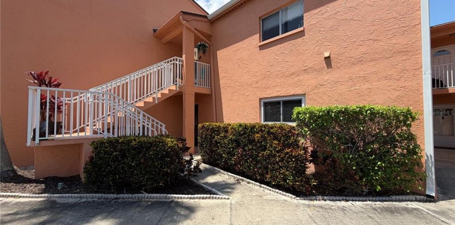 Condo à Saint Petersburg, Floride, 2 chambres  № 2233431