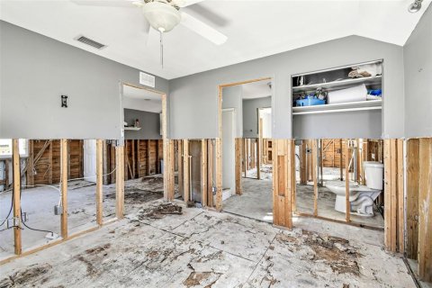 Купить виллу или дом в Мадейра - Бич, Флорида 4 комнаты, 65.77м2, № 1652070 - фото 26