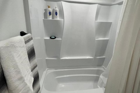 Купить виллу или дом в Окичоби, Флорида 2 спальни, № 2020457 - фото 10