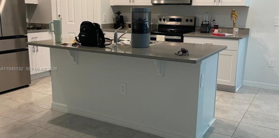 House in Winter Haven, Florida 3 bedrooms № 2152848