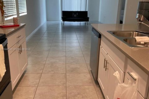House in Winter Haven, Florida 3 bedrooms № 2152848 - photo 3