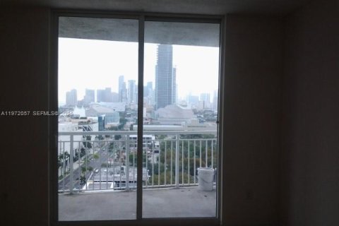 Condo in Miami, Florida, 1 bedroom  № 2042284 - photo 9