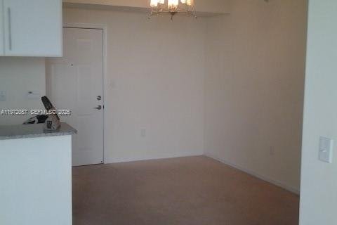 Condo in Miami, Florida, 1 bedroom  № 2042284 - photo 8