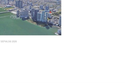 Condo in Miami, Florida, 1 bedroom  № 2042284 - photo 14