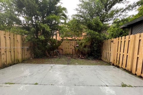 Condominio en alquiler en Sunrise, Florida, 3 dormitorios, 119.01 m2 № 1825683 - foto 14