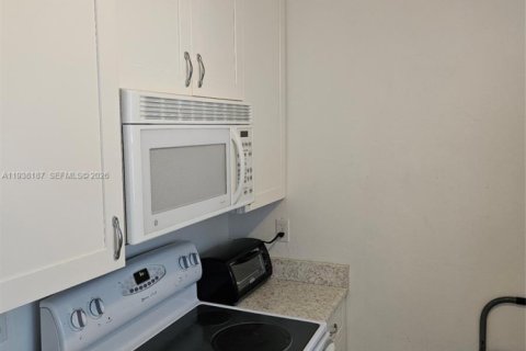 Casa en venta en Lake Placid, Florida, 2 dormitorios № 1995933 - foto 13