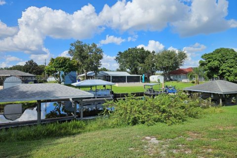 Casa en venta en Lake Placid, Florida, 2 dormitorios № 1995933 - foto 4