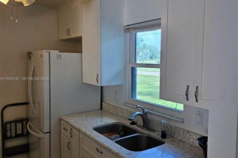 Casa en venta en Lake Placid, Florida, 2 dormitorios № 1995933 - foto 14