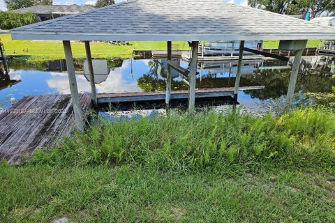 Casa en venta en Lake Placid, Florida, 2 dormitorios № 1995933 - foto 5