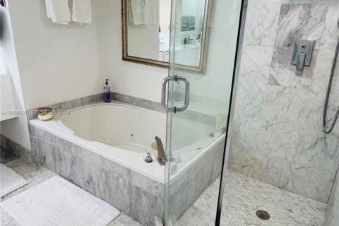 Купить кондоминиум в Авентура, Флорида 2 спальни, 132.85м2, № 2023391 - фото 12