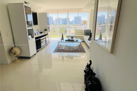 Купить кондоминиум в Авентура, Флорида 2 спальни, 132.85м2, № 2023391 - фото 3