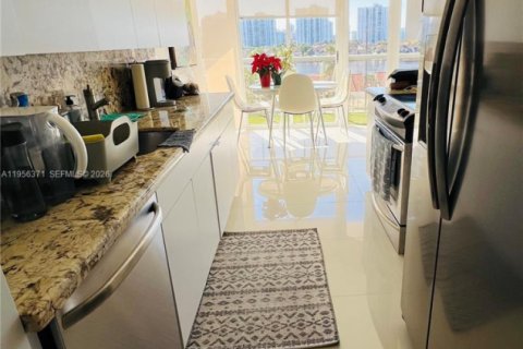 Купить кондоминиум в Авентура, Флорида 2 спальни, 132.85м2, № 2023391 - фото 19