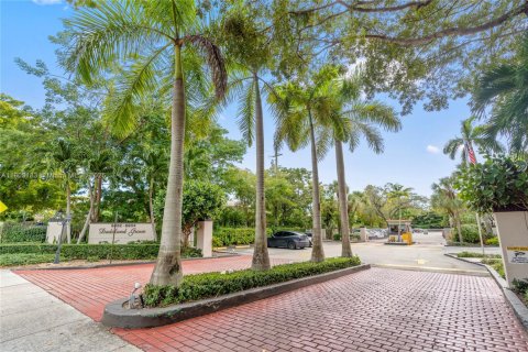 Condominio en venta en Pinecrest, Florida, 2 dormitorios, 91.23 m2 № 1888730 - foto 24