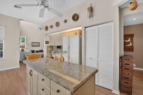 House in Delray Beach, Florida 4 bedrooms, 251.02 sq.m. № 2385482 - photo 12