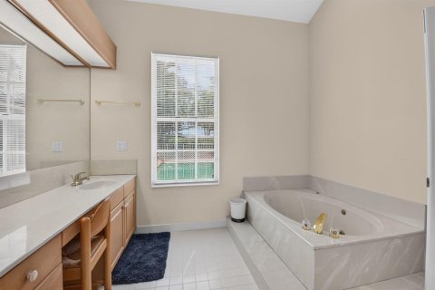 House in Delray Beach, Florida 4 bedrooms, 251.02 sq.m. № 2385482 - photo 21