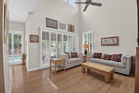 House in Delray Beach, Florida 4 bedrooms, 251.02 sq.m. № 2385482 - photo 13