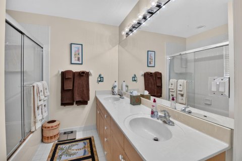 House in Delray Beach, Florida 4 bedrooms, 251.02 sq.m. № 2385482 - photo 28