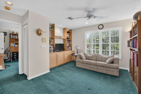 House in Delray Beach, Florida 4 bedrooms, 251.02 sq.m. № 2385482 - photo 25