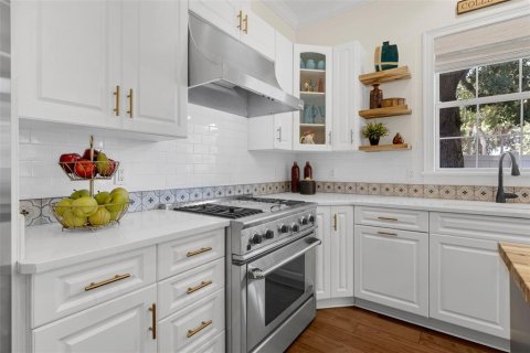 House in Orlando, Florida 3 bedrooms, 246.93 sq.m. № 1825425 - photo 8