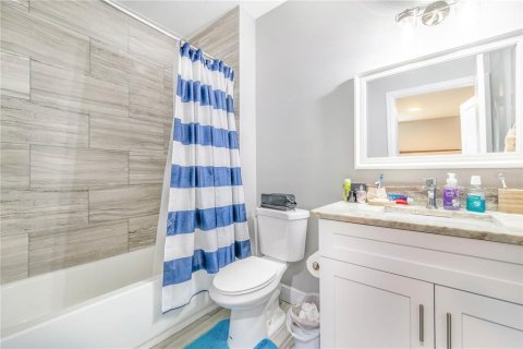 Купить таунхаус в Киссимми, Флорида 3 комнаты, 212.47м2, № 1904248 - фото 14