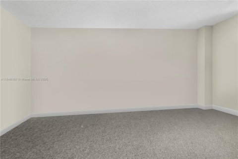 Condominio en venta en Aventura, Florida, 3 dormitorios, 244.33 m2 № 1844077 - foto 27