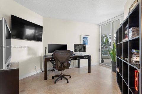 Condominio en venta en Aventura, Florida, 3 dormitorios, 244.33 m2 № 1844077 - foto 7