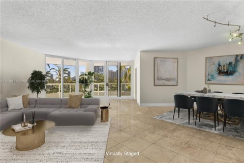 Condominio en venta en Aventura, Florida, 3 dormitorios, 244.33 m2 № 1844077 - foto 21