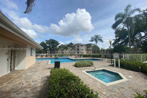 Condo in Coral Springs, Florida, 3 bedrooms  № 2041815 - photo 24