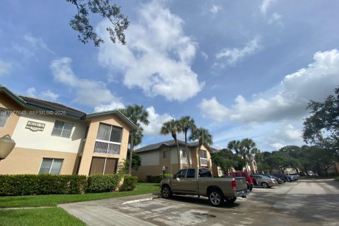 Condo in Coral Springs, Florida, 3 bedrooms  № 2041815 - photo 21
