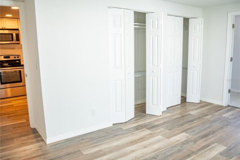Villa ou maison à vendre à Tampa, Floride: 3 chambres, 119.29 m2 № 2427567 - photo 8